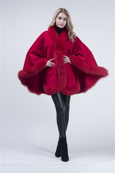 পশম ছাঁটা সঙ্গে কাশ্মীরী মোড়ানো